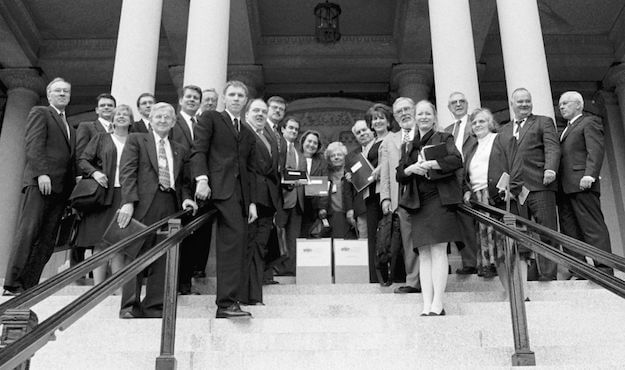 2001 WH meeting group on steps