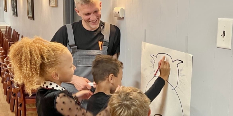 Kostüümiga ja kostüümita, näitlemine nõuab väljendamist